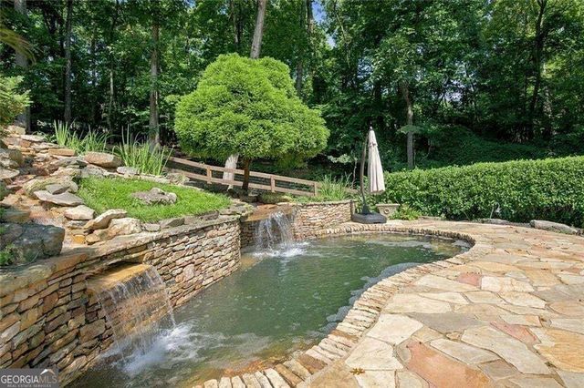 7560 Bridgegate Court, Sandy Springs, GA 30350