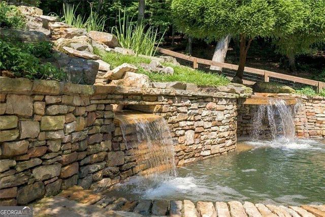 7560 Bridgegate Court, Sandy Springs, GA 30350