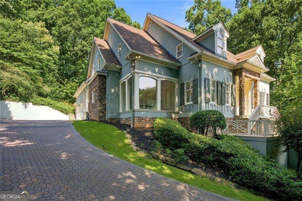 7560 Bridgegate Court, Sandy Springs, GA 30350