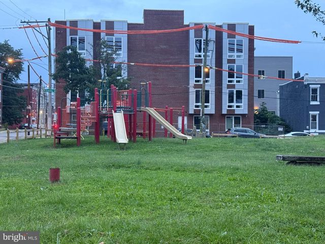 1016 W ARIZONA ST, Philadelphia, PA 19133