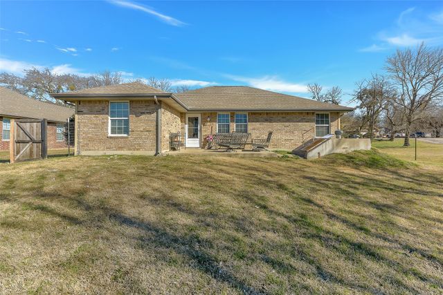 203 N Church Street, Blue Ridge, TX 75424