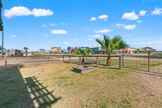 1206 Surf Drive, Surfside Beach, TX 77541