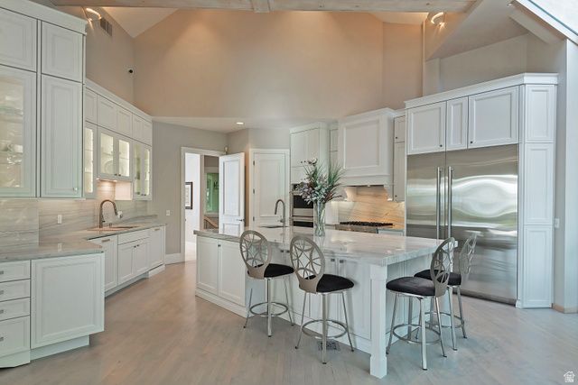 3222 E EAGLE VIEW CIR, Sandy, UT 84092