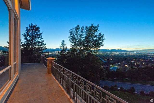 3222 E EAGLE VIEW CIR, Sandy, UT 84092