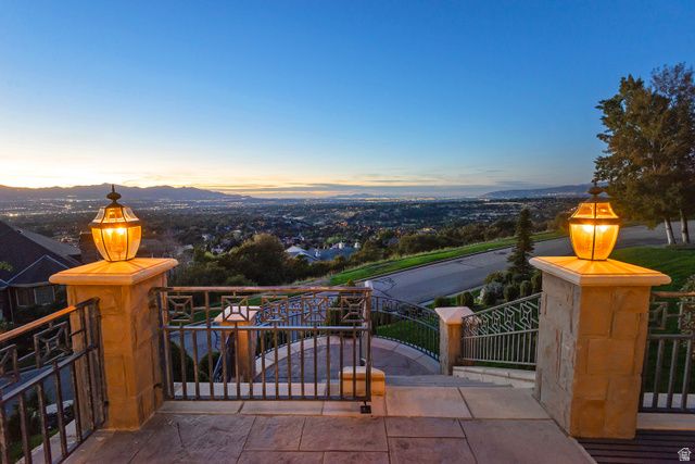 3222 E EAGLE VIEW CIR, Sandy, UT 84092