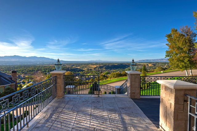 3222 E EAGLE VIEW CIR, Sandy, UT 84092
