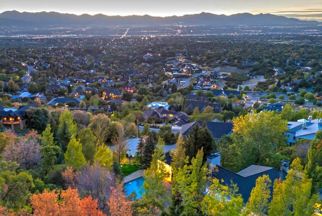 3222 E EAGLE VIEW CIR, Sandy, UT 84092