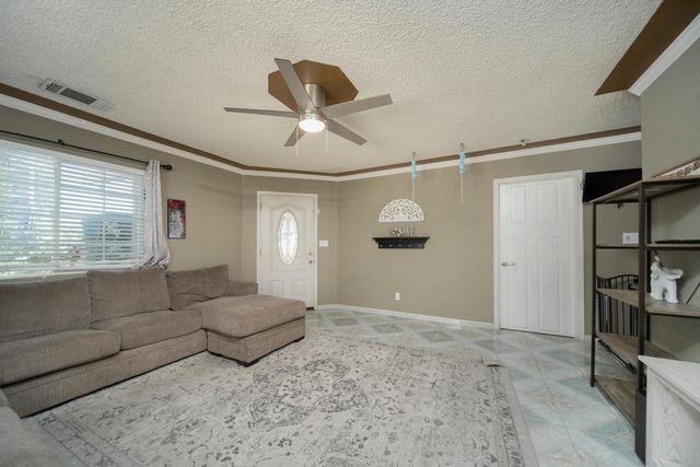 4583 E Harvest Rd, Acampo, CA 95220