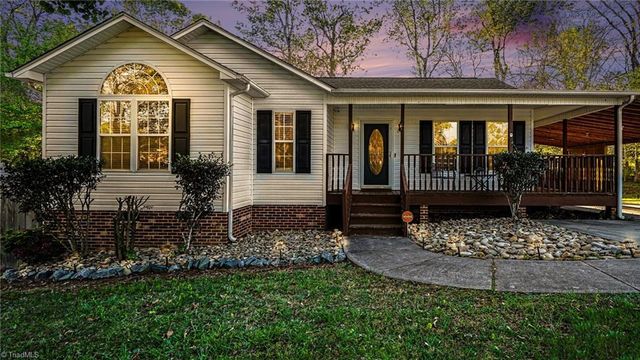 97 Red Bud Lane, Thomasville, NC 27360