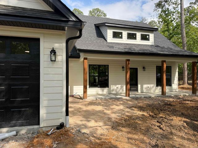 13 Corvera Place, Hot Springs Village, AR 71909