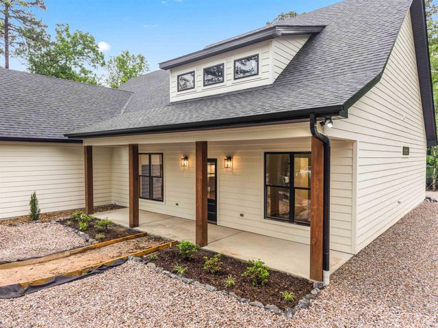 13 Corvera Place, Hot Springs Village, AR 71909