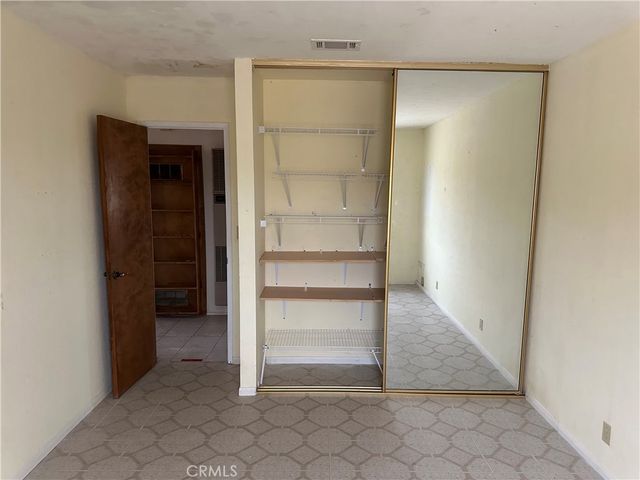 38333 E End, Lucerne Valley, CA 92356