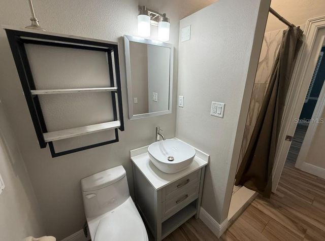 6331 YELLOW WOOD PLACE 6331, Sarasota, FL 34241