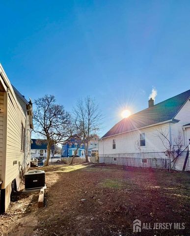 57 Charles Street, Carteret, NJ 07008