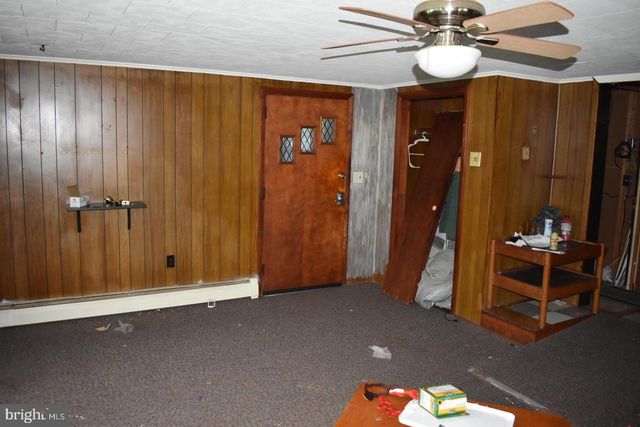 416 N HUNTER HWY, Drums, PA 18222