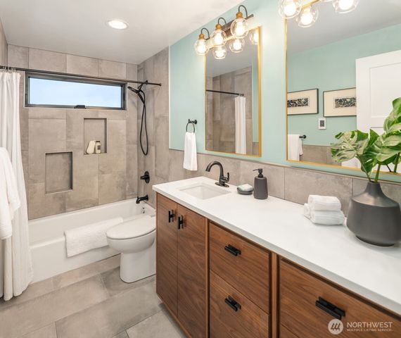 6723 Dibble Avenue NW, Seattle, WA 98117