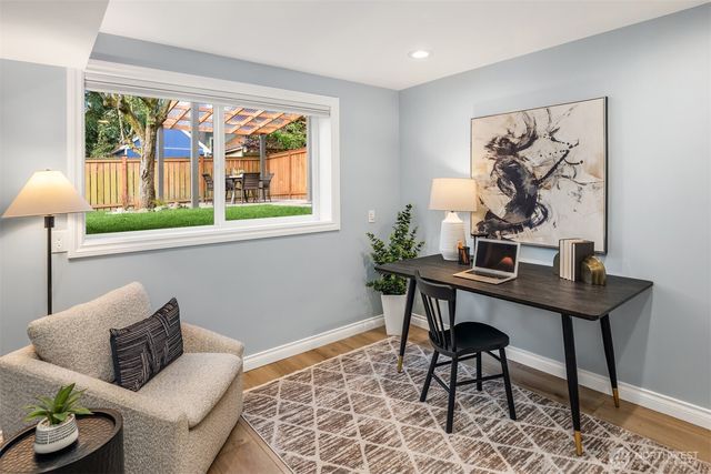 6723 Dibble Avenue NW, Seattle, WA 98117