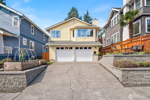 6723 Dibble Avenue NW, Seattle, WA 98117