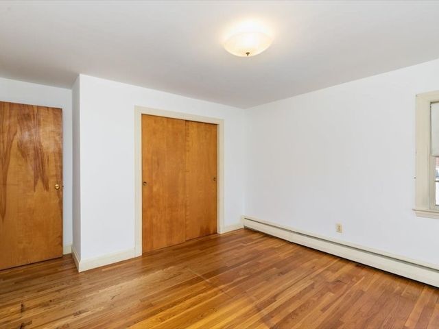 234 Foster St, Lowell, MA 01851