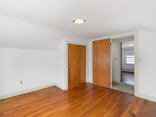 234 Foster St, Lowell, MA 01851
