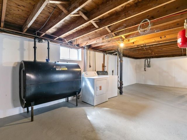 234 Foster St, Lowell, MA 01851