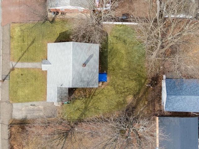 234 Foster St, Lowell, MA 01851