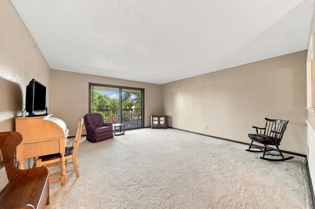 2200 Nevada Avenue S 312, Saint Louis Park, MN 55426