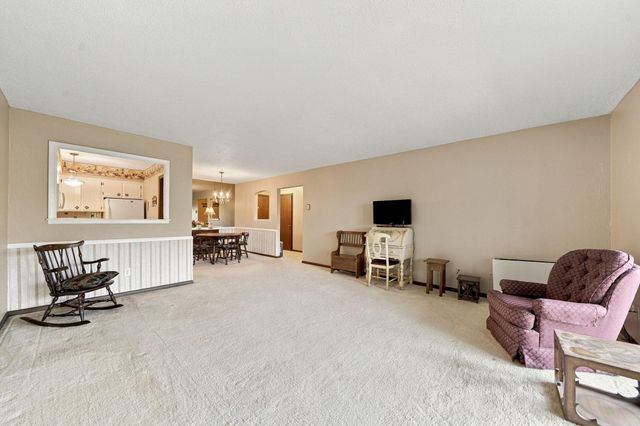 2200 Nevada Avenue S 312, Saint Louis Park, MN 55426