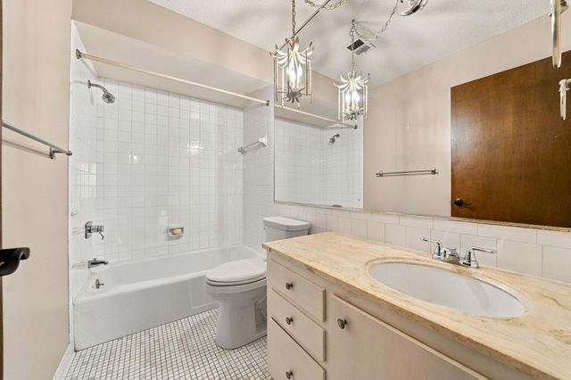 2200 Nevada Avenue S 312, Saint Louis Park, MN 55426