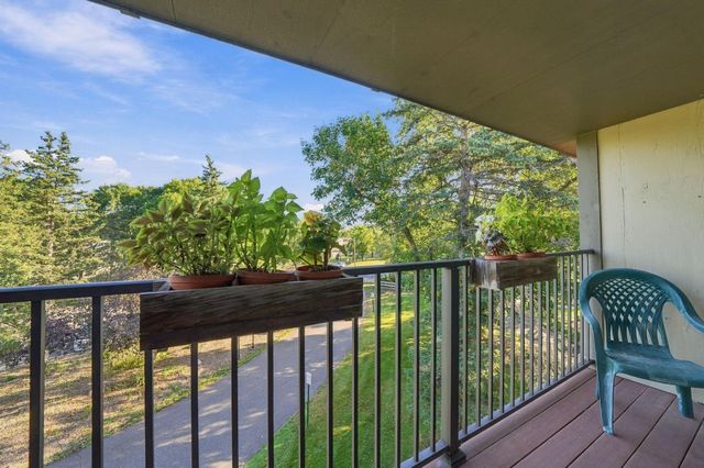 2200 Nevada Avenue S 312, Saint Louis Park, MN 55426