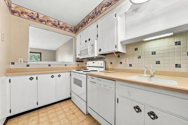 2200 Nevada Avenue S 312, Saint Louis Park, MN 55426