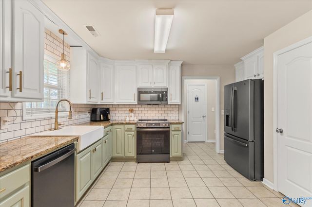 125 Grey Mare Street, Harvest, AL 35749