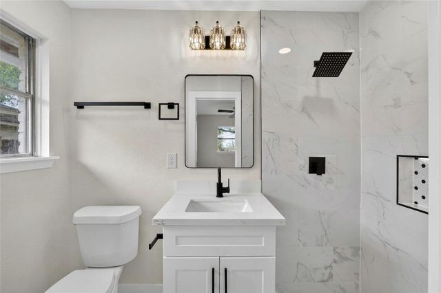 1726 Pecan Ln, Stafford, TX 77477