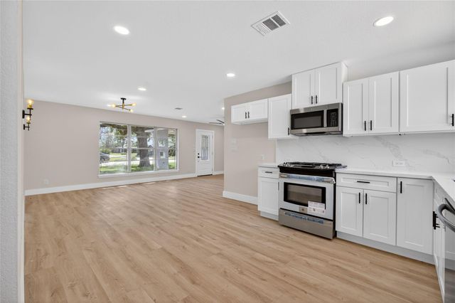 1726 Pecan Ln, Stafford, TX 77477