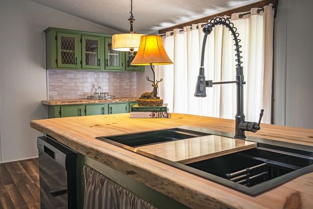 660 Aska Road, Blue Ridge, GA 30513