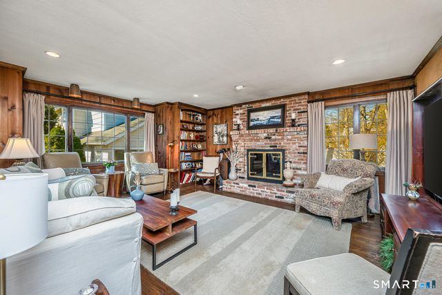 217 Mansfield Avenue, Darien, CT 06820