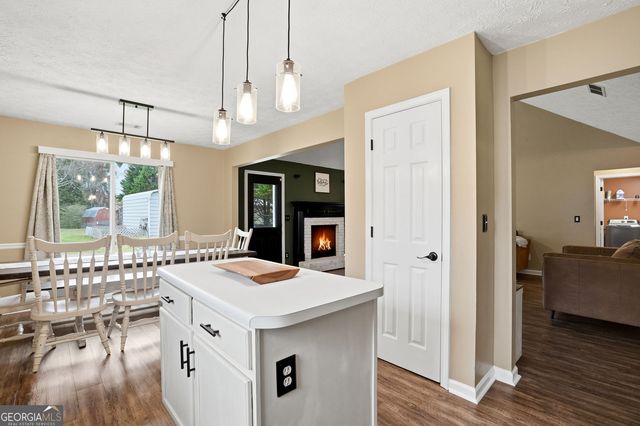 4539 Old Hwy 138, Loganville, GA 30052