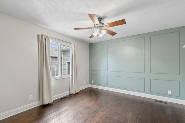 507 N Bay Country St, Wichita, KS 67235