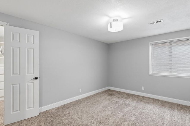 507 N Bay Country St, Wichita, KS 67235