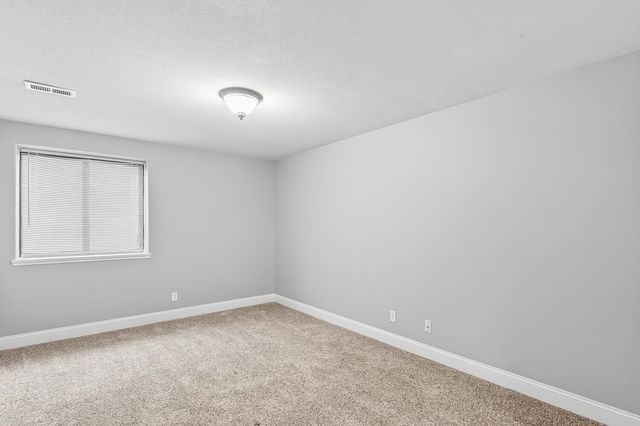 507 N Bay Country St, Wichita, KS 67235