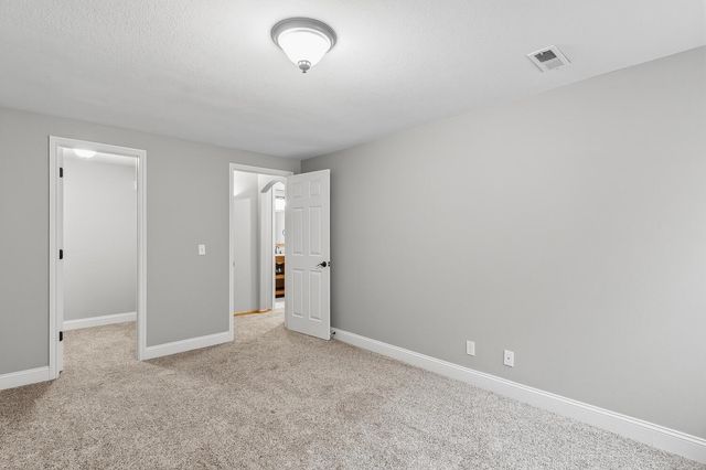 507 N Bay Country St, Wichita, KS 67235