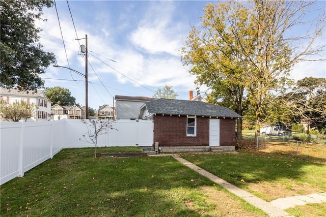 3515 Lincoln Avenue, Finleyville, PA 15332