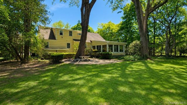 9 Sheep Pasture Lane, Huntington, NY 11743