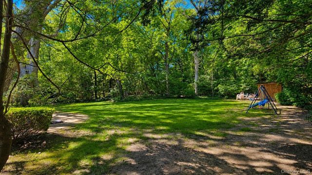 9 Sheep Pasture Lane, Huntington, NY 11743