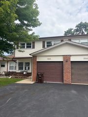 6846 Sussex Road, Tinley Park, IL 60477