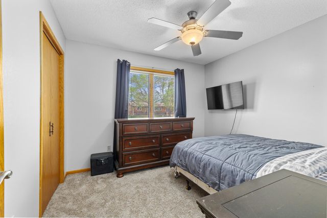 1624 12TH ST SW, Minot, ND 58701