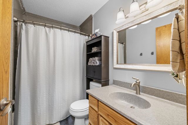 1624 12TH ST SW, Minot, ND 58701