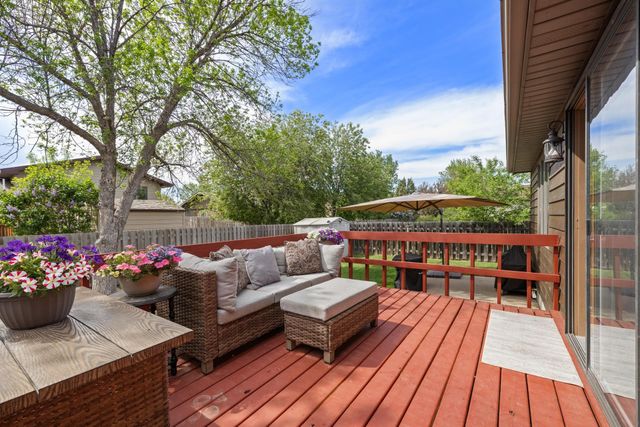 1624 12TH ST SW, Minot, ND 58701