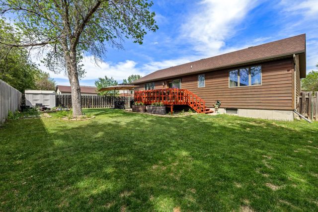 1624 12TH ST SW, Minot, ND 58701