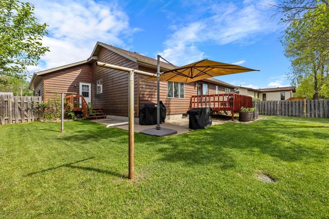 1624 12TH ST SW, Minot, ND 58701
